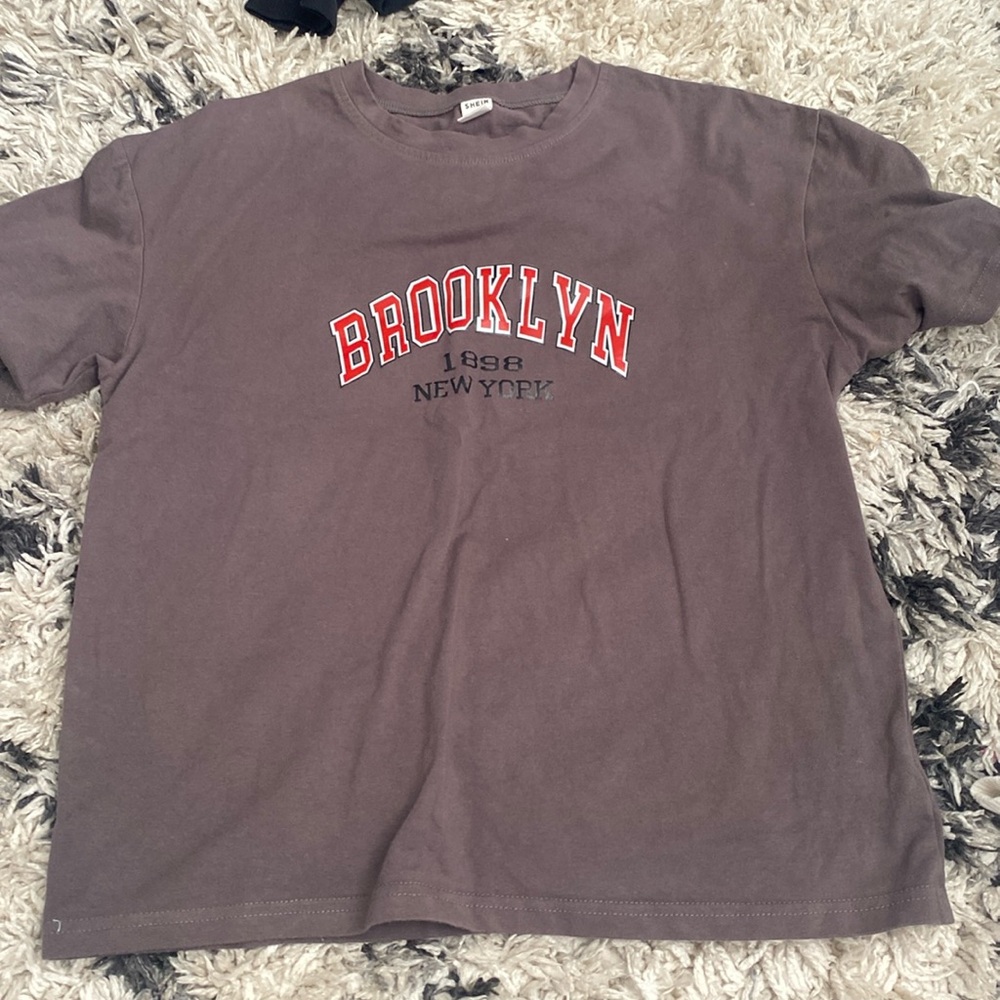 Women’s Brooklyn tshirt